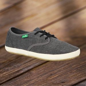 Women’s Grey Sanuk Lace Up size 7